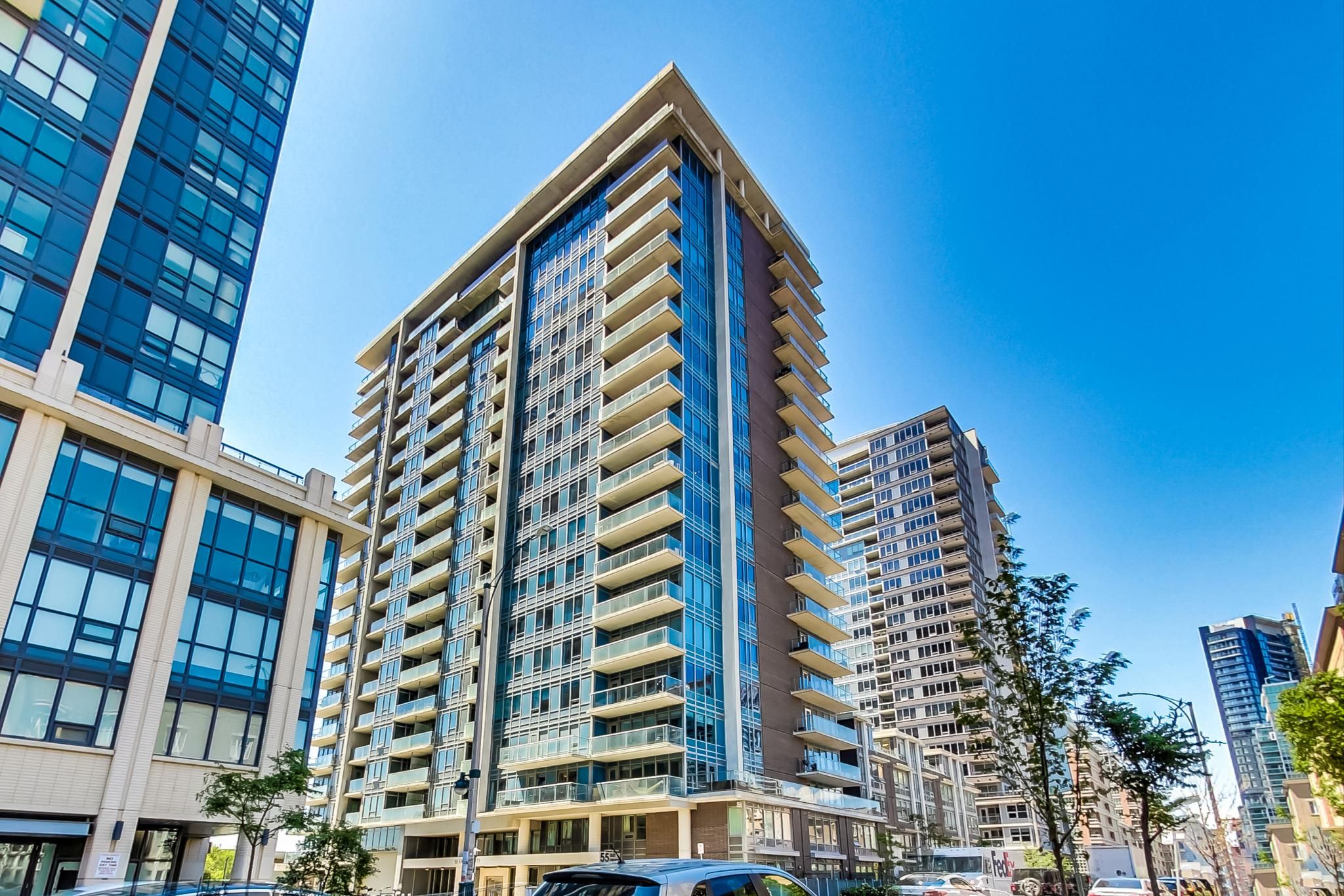 55 East Liberty Street Unit# 1006 Toronto C01 Ontario M6K 3P9