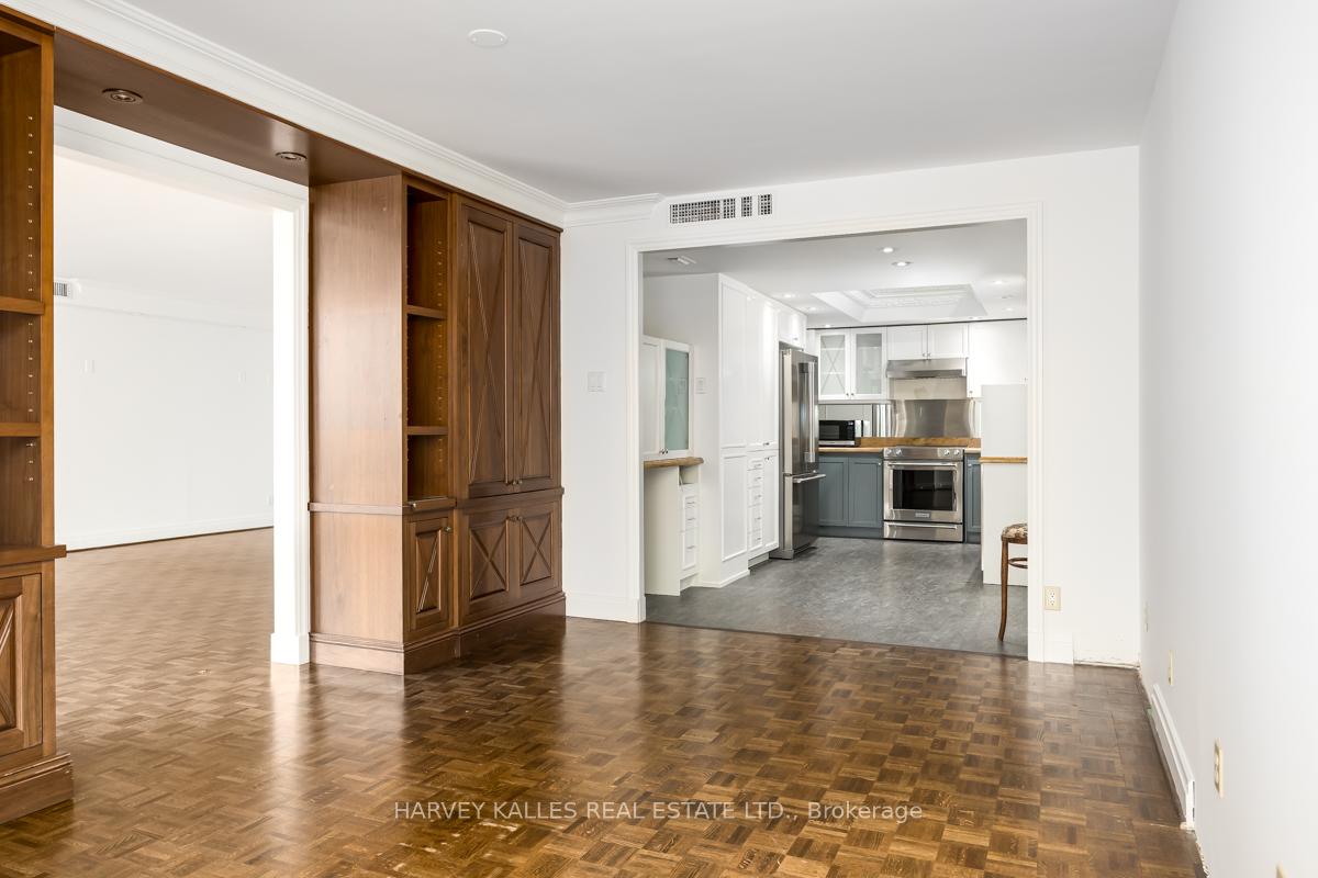 2 Bedrooms Condo at 1166 Bay, Toronto For sale