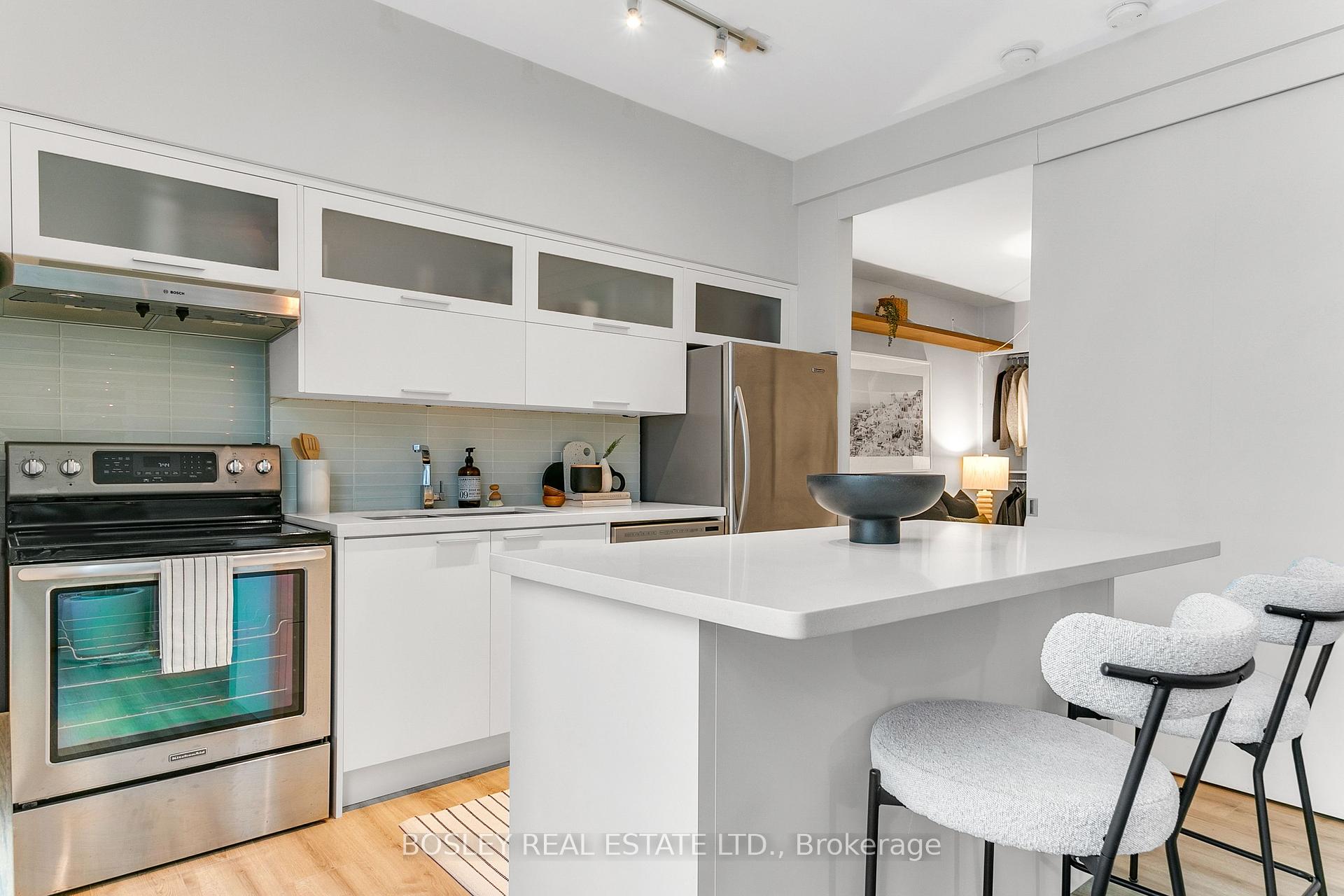 1 Bedroom Condo at 50 Camden, Toronto For sale