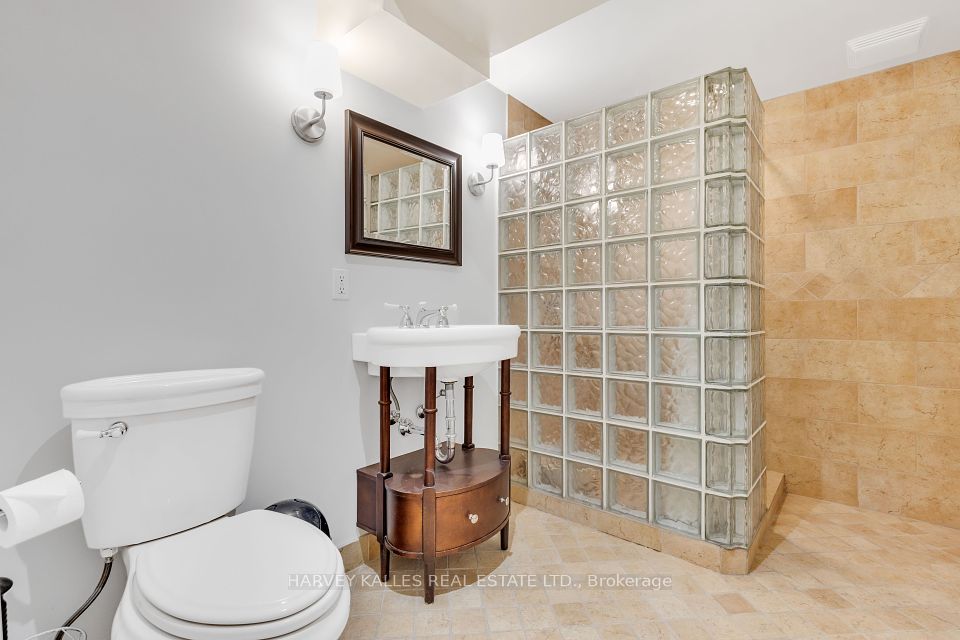 27 Peveril Hill S