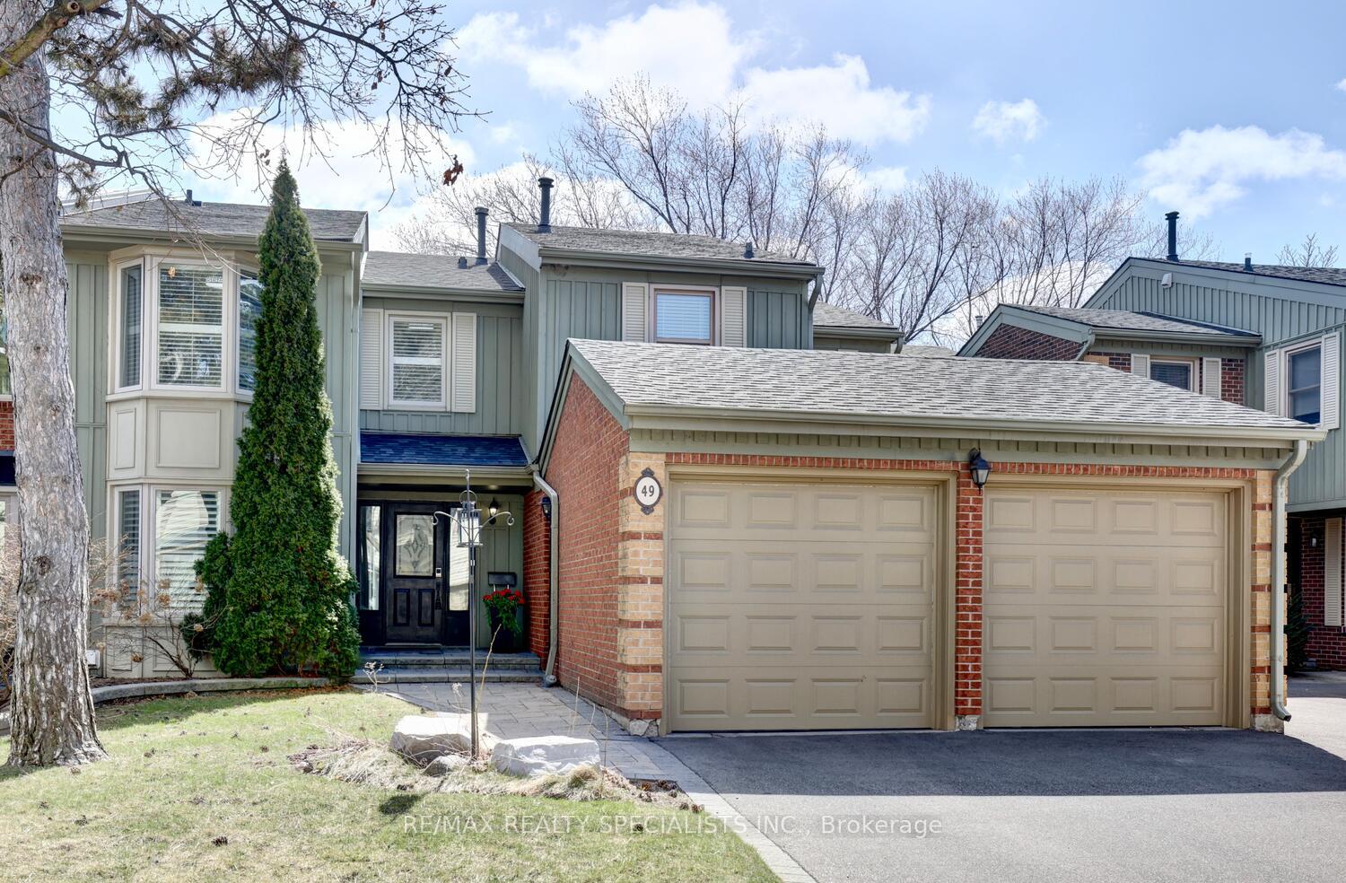 3 Bedrooms Condo at 3265 South Millway, Mississauga For sale