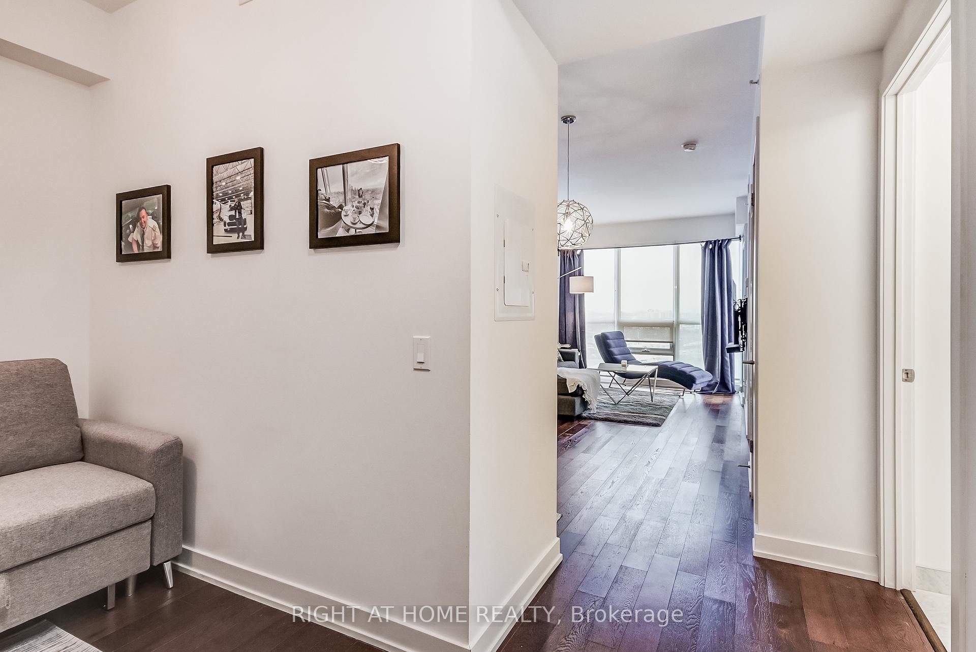 2 Bedrooms Condo at 2212 Lake Shore, Toronto For sale