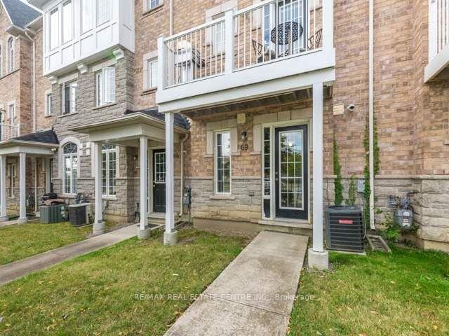 3 Bedrooms Condo at 601 Shoreline,  Mississauga For sale