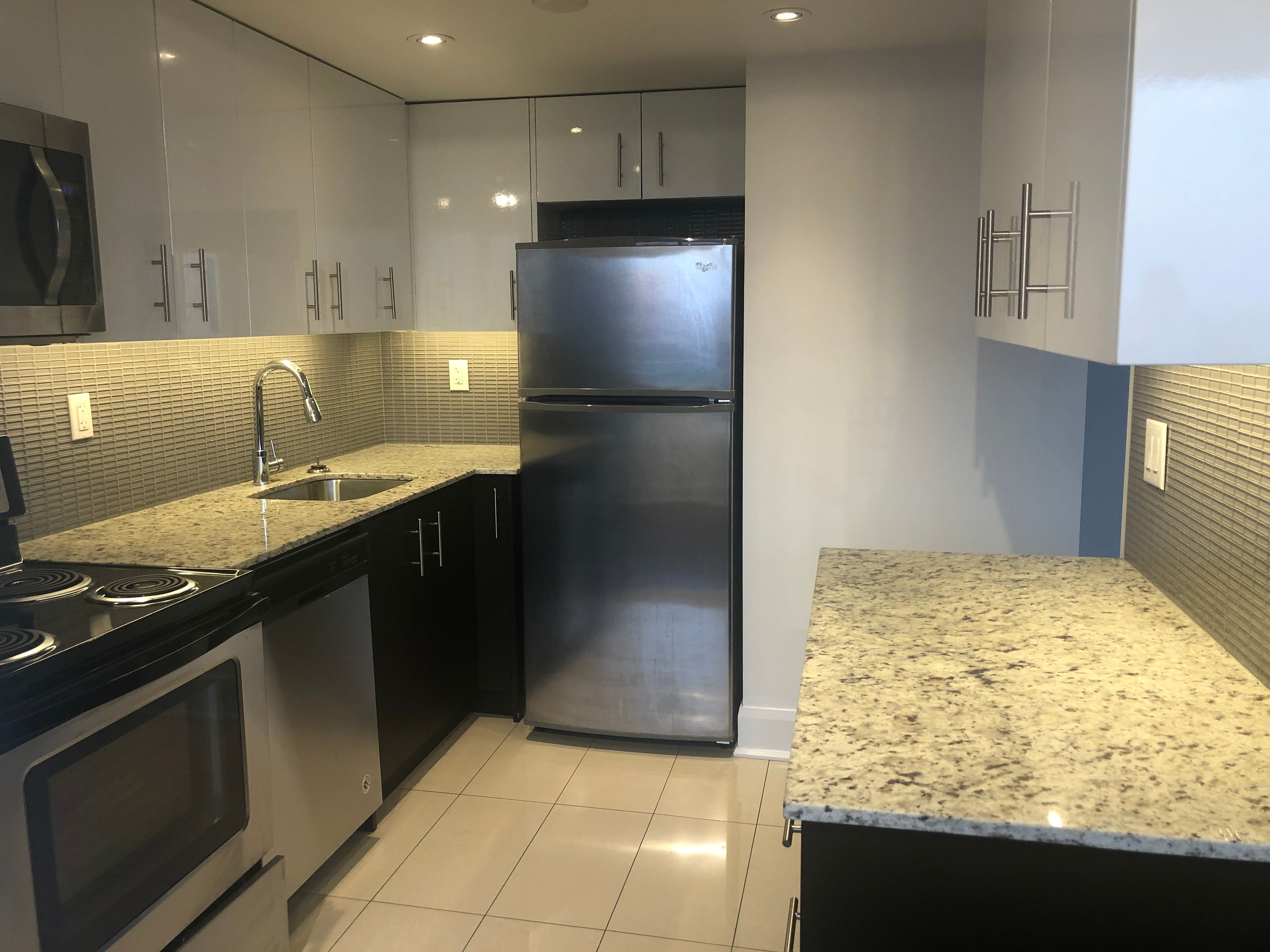 77 St Clair Avenue E 1801