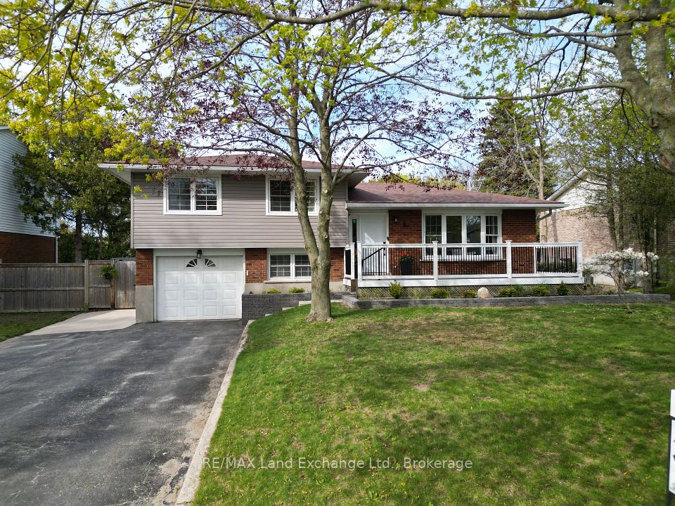 6 Deborah Drive, Huron-Kinloss, ON N2Z 2M5