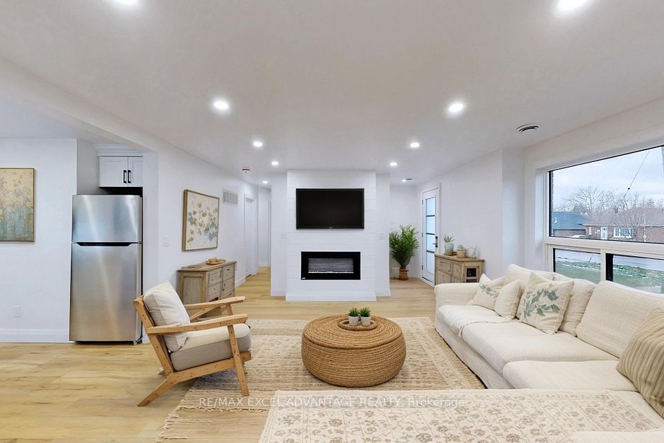 45 Central Park N