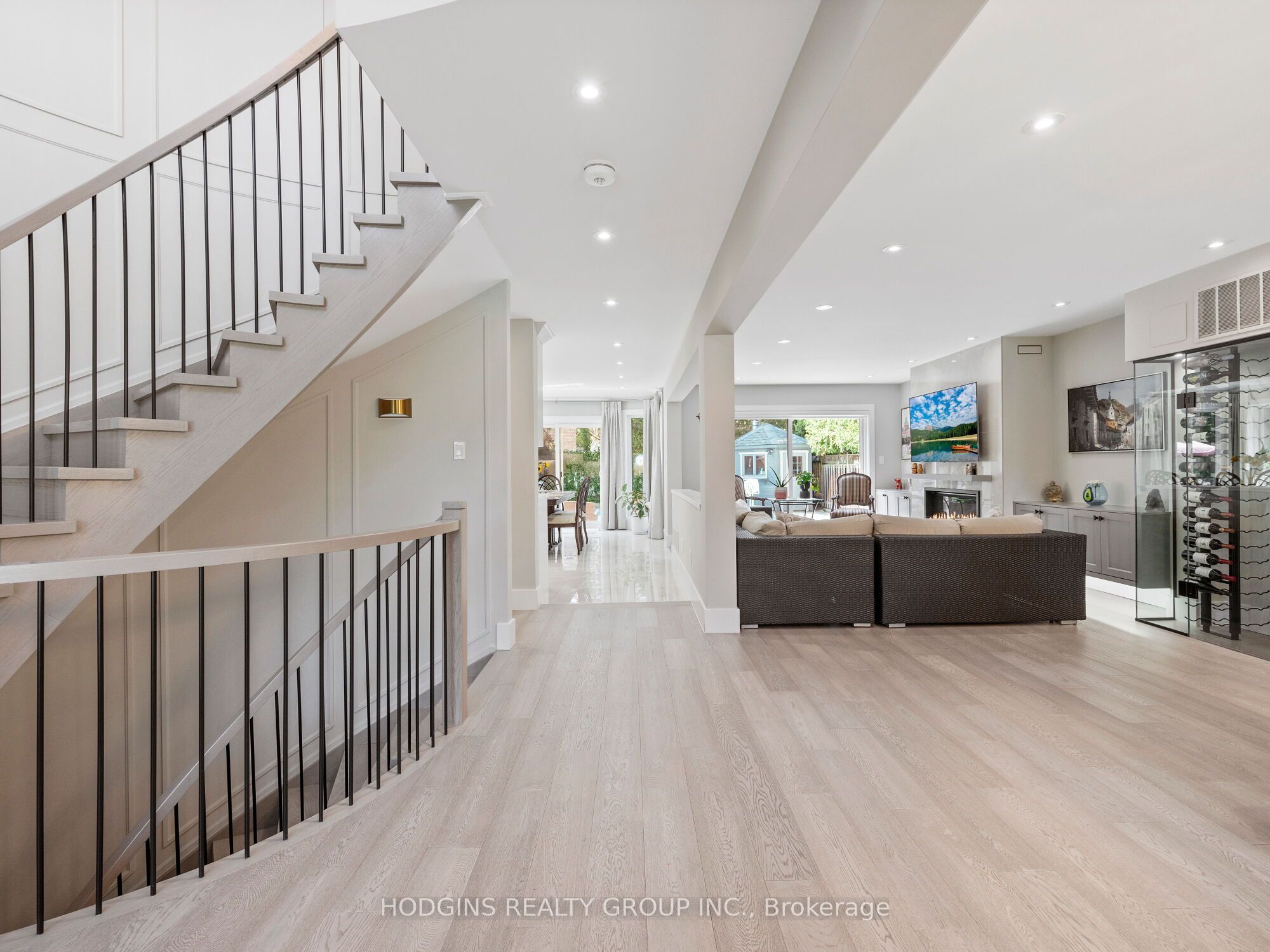 1816 Paddock Crescent
