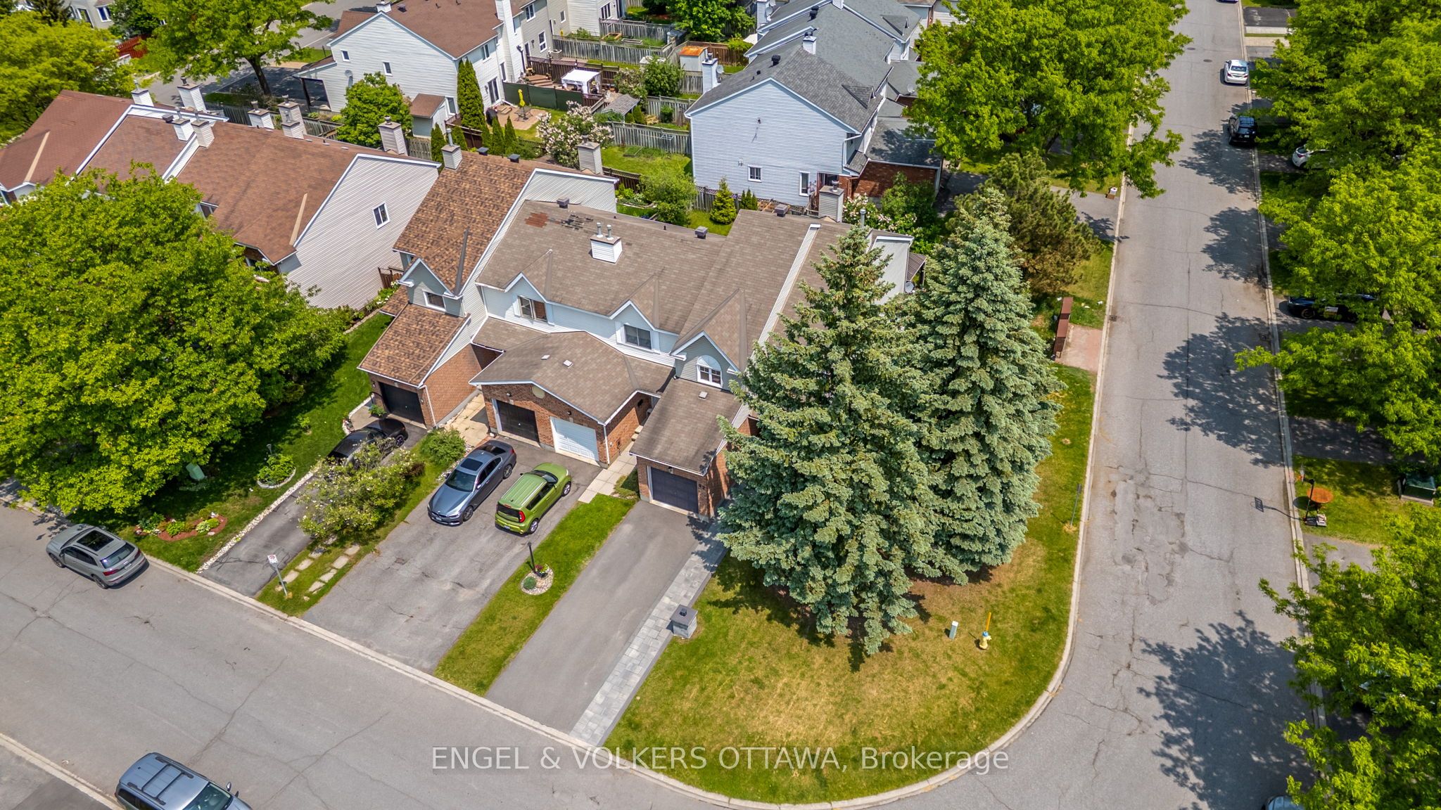 92 Markland Crescent
