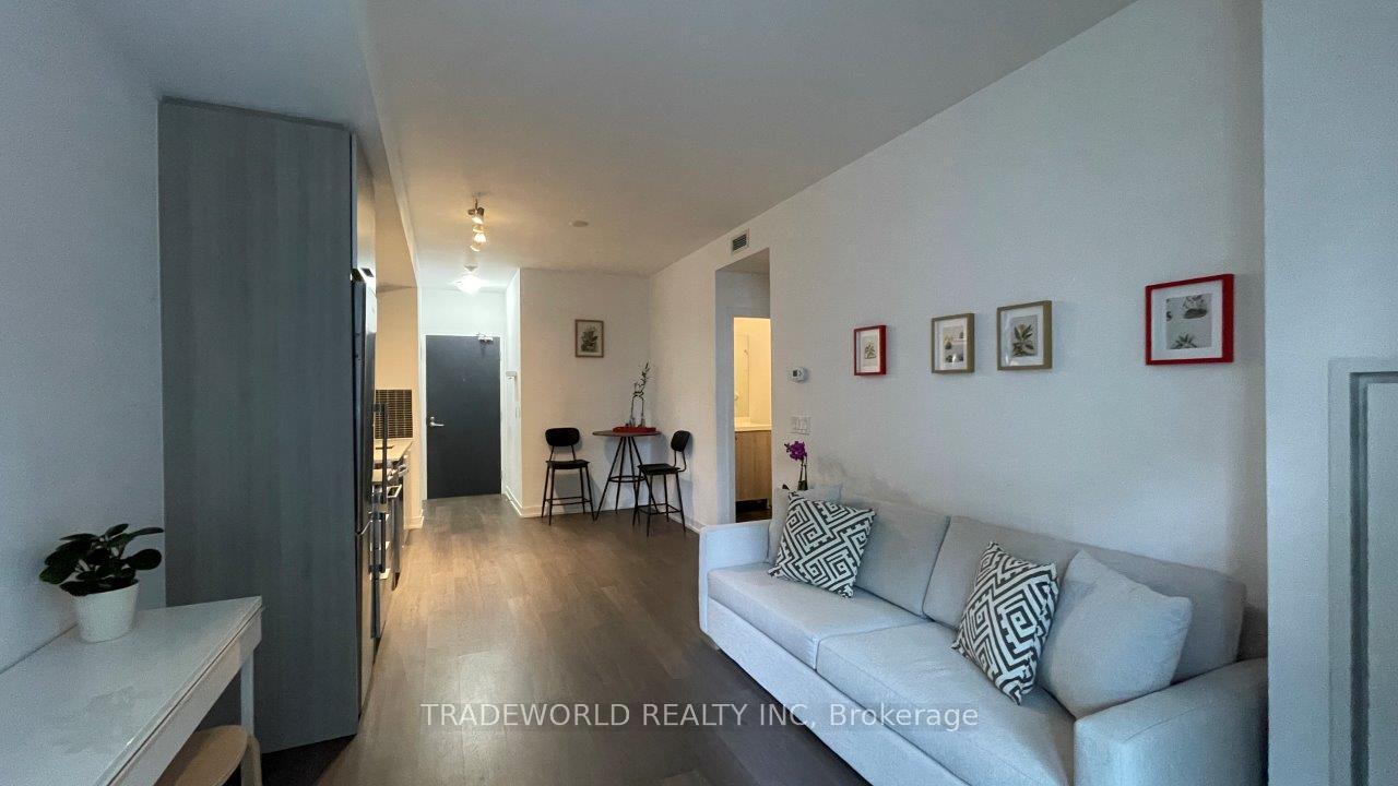 1 Bedroom Condo at 105 George, Toronto For sale