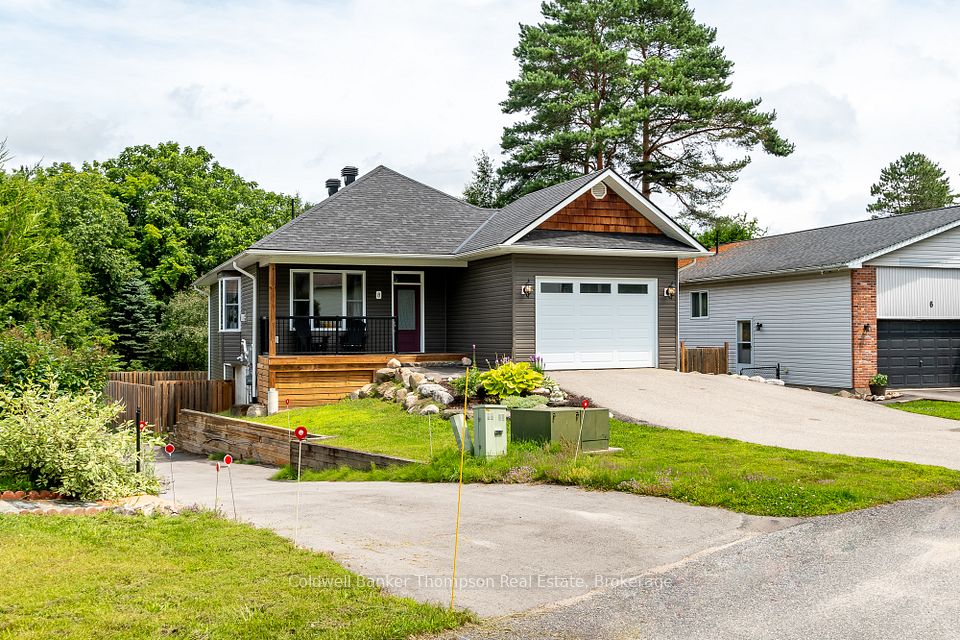 8 Newhaven Court, Huntsville, ON P1H 1M8