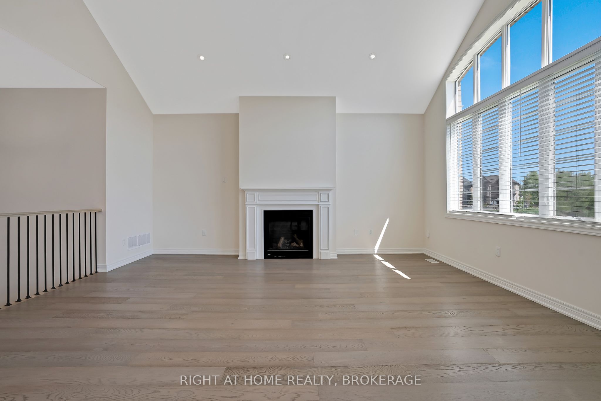 19 Robarts Drive