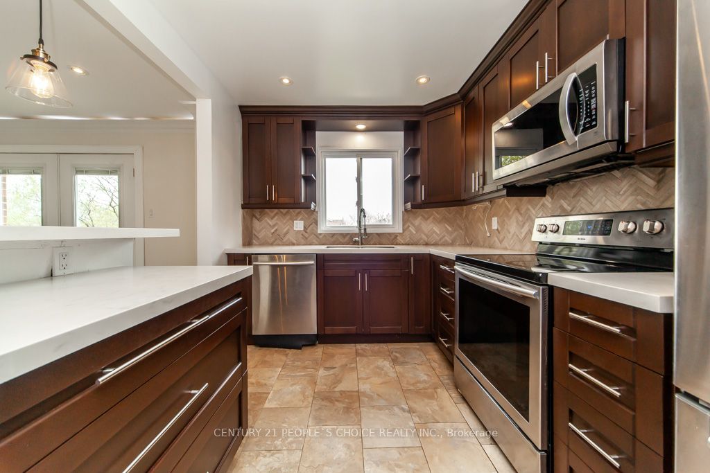 35 Fernbank Place