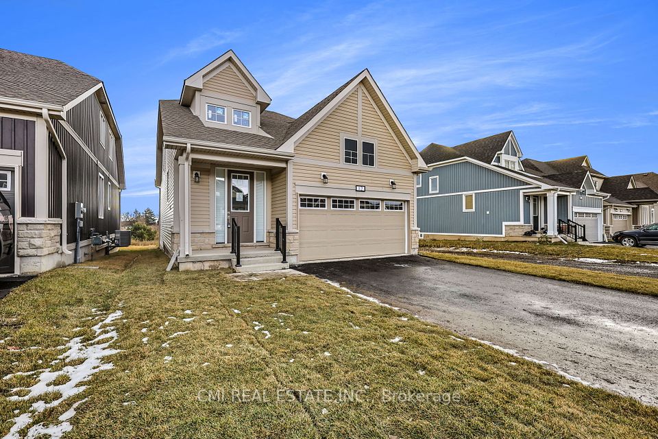 12 OAKMONT Drive, Loyalist, ON K0H 1G0