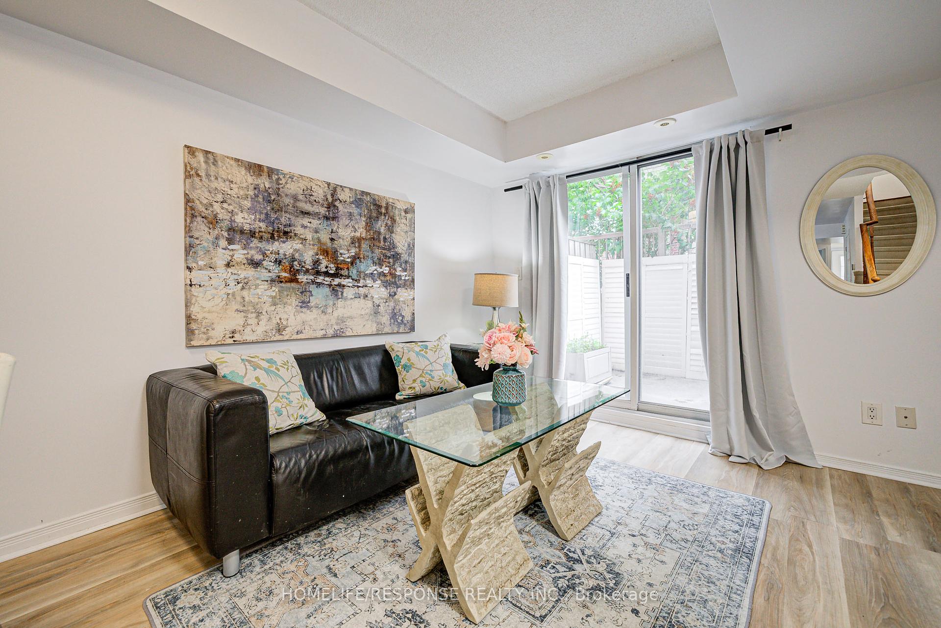 3 Bedrooms Condo at 35 Elsie, Toronto For sale