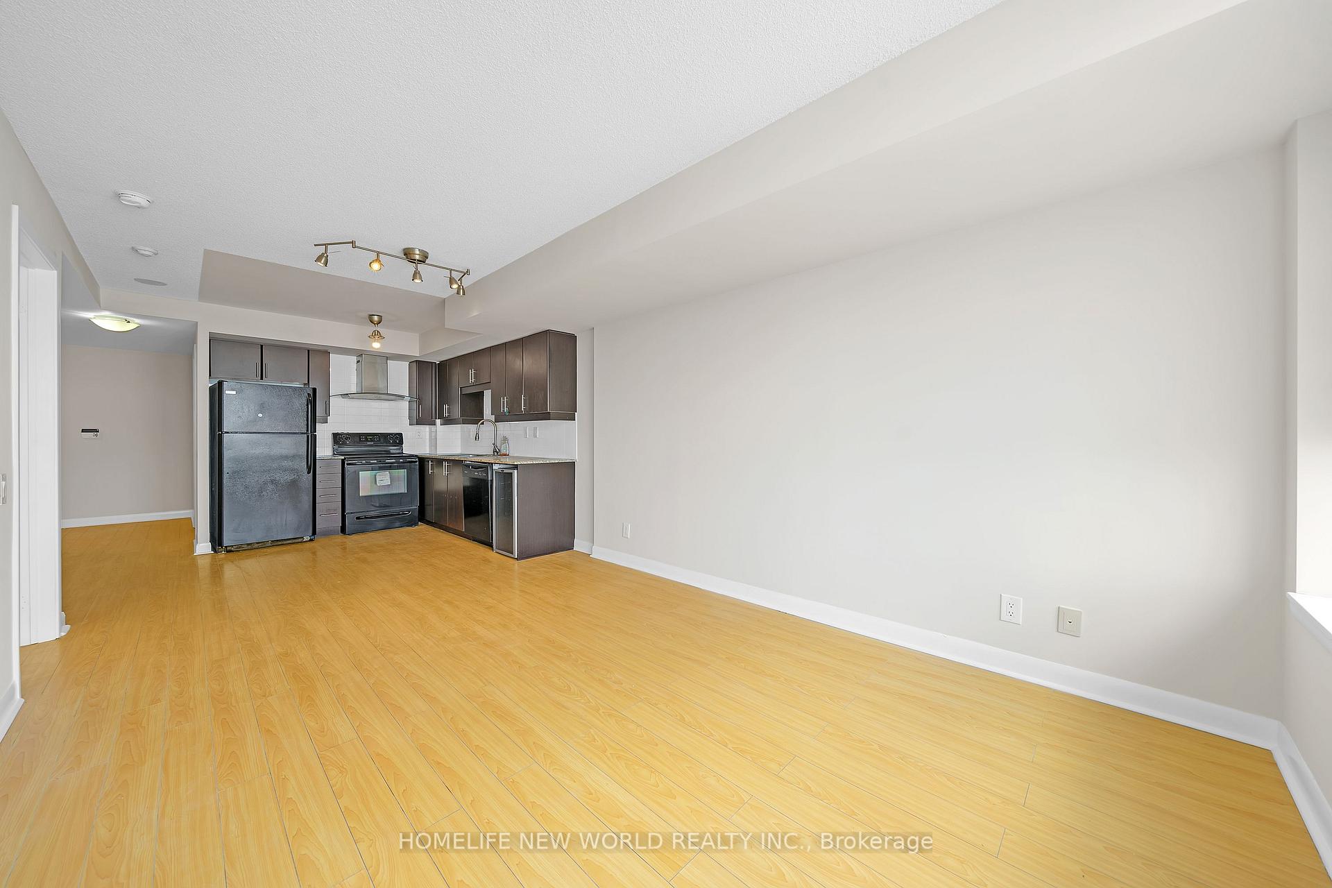 1 Bedroom Condo at 25 Town Centre,  Toronto For sale