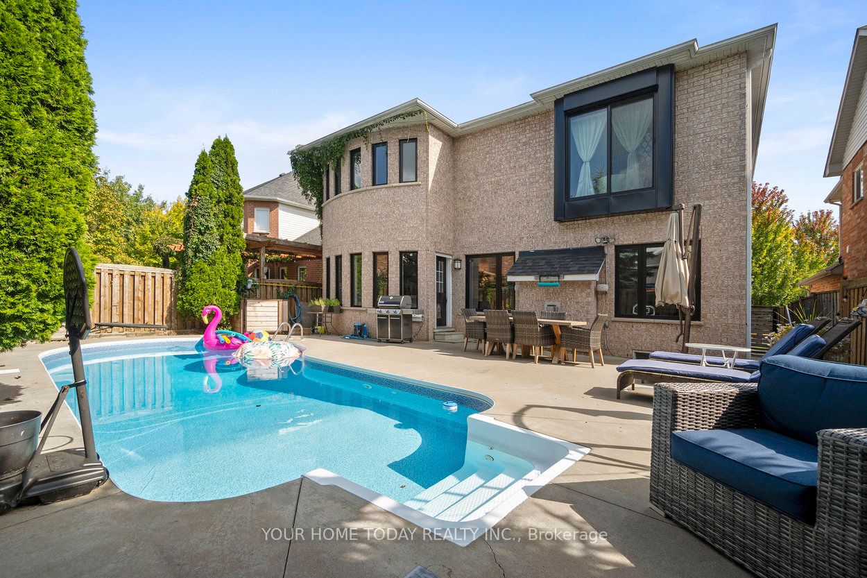 23 North Ridge Crescent