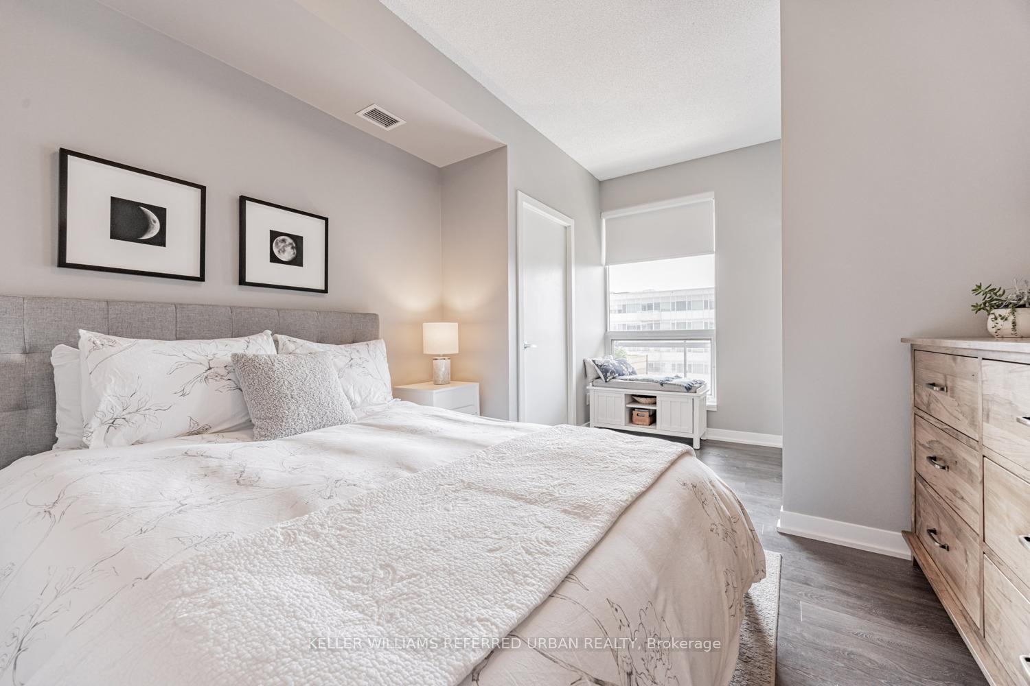 3 Bedrooms Condo at 225 Sackville, Toronto For sale