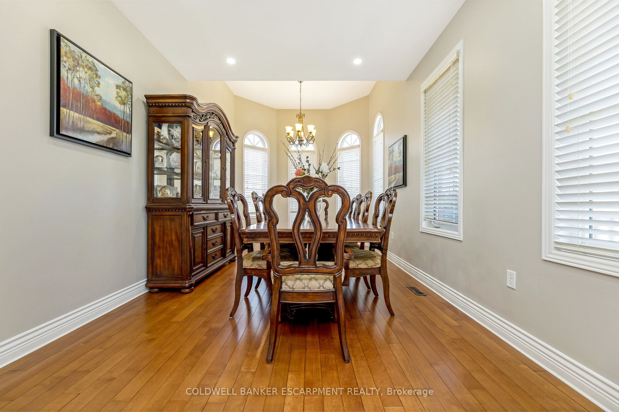 3927 Mayla Drive