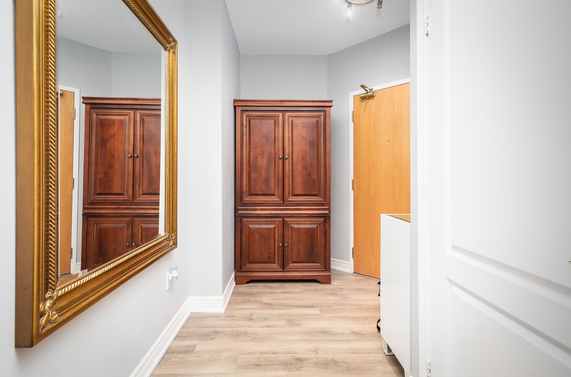 2 Edith Drive 310