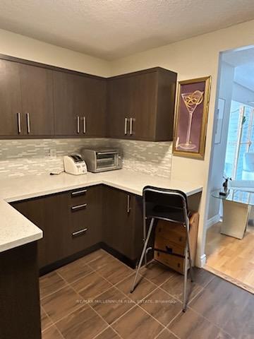 2 Bedrooms Condo at 61 Markbrook, Toronto For sale