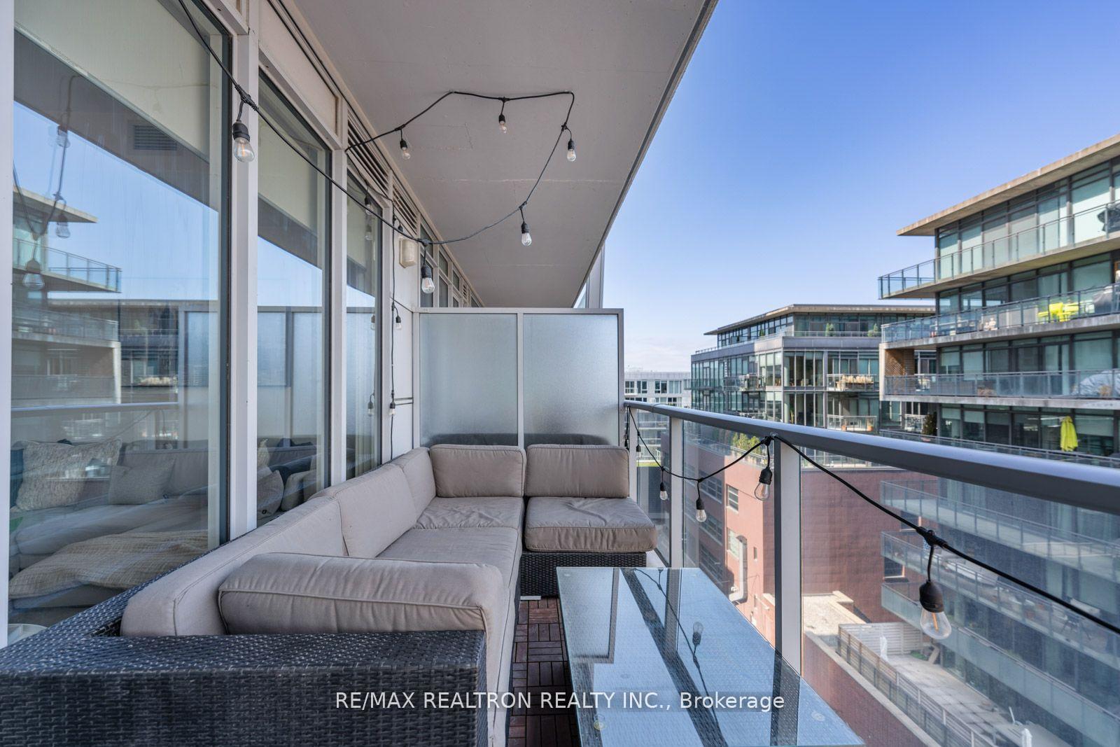 3 Bedrooms Condo at 25 Baseball, Toronto For sale