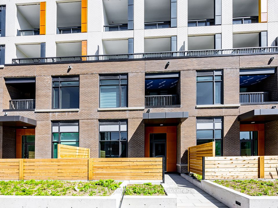 7950 Bathurst Street