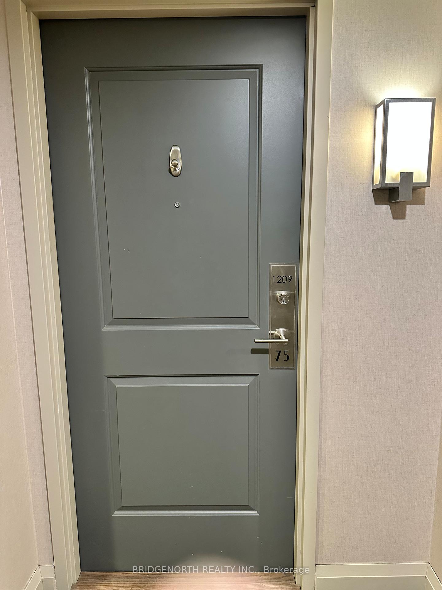 2 Bedrooms Condo at 75 East Liberty, Toronto For sale