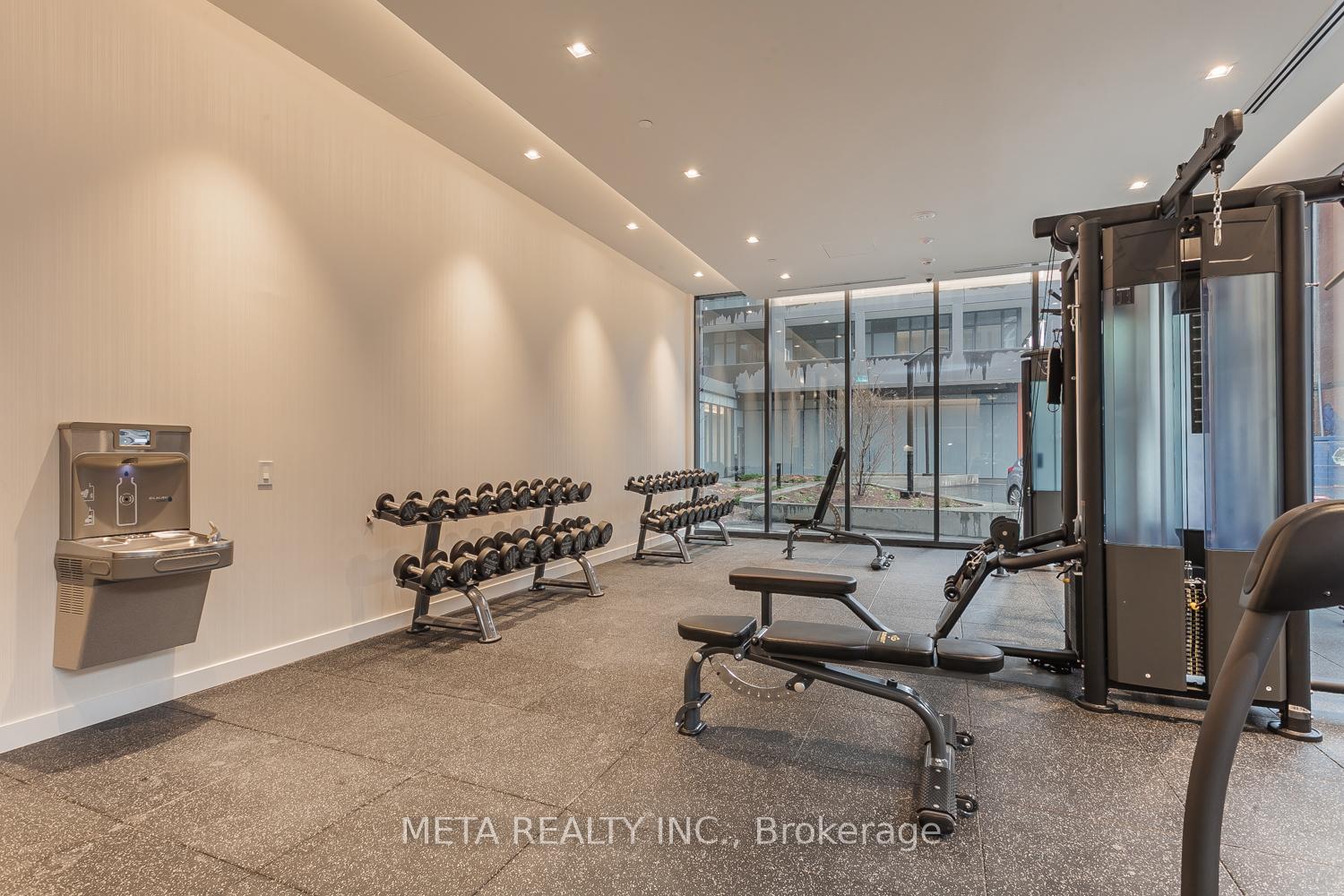 2 Bedrooms Condo at 9 Tecumseth, Toronto For sale