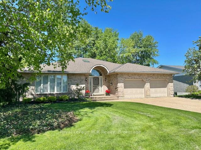 284 2nd Avenue, Hanover, ON N4N 3S1