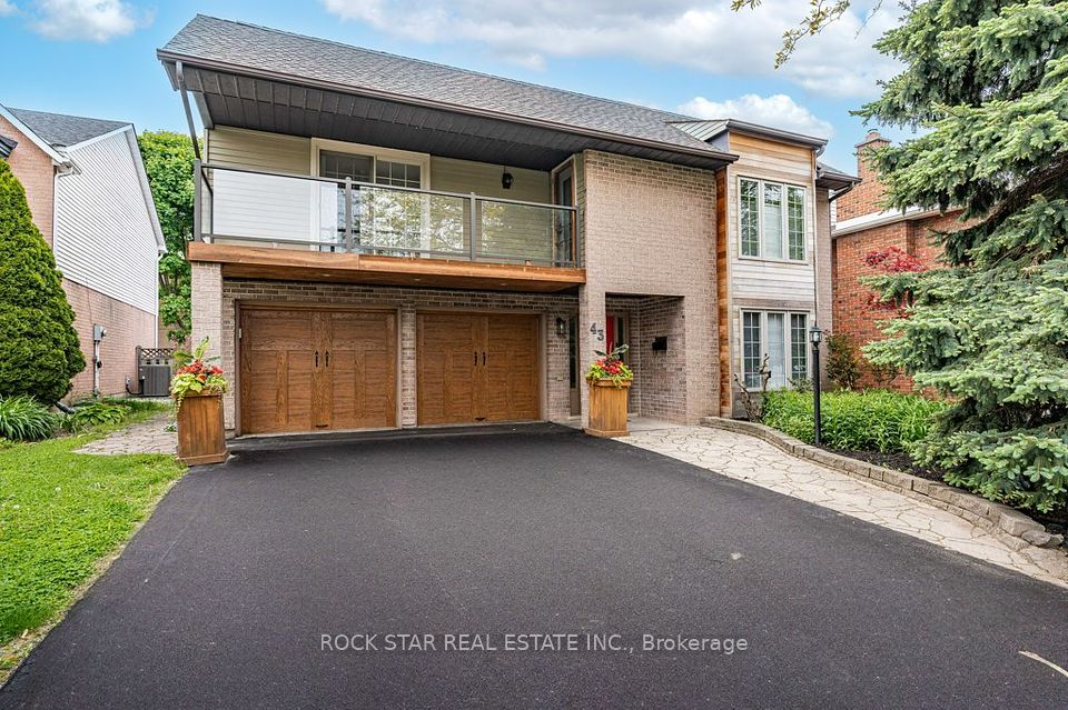 43 OCEANIC Drive