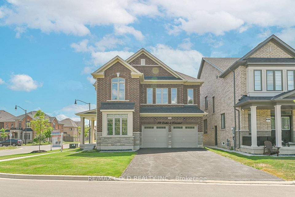 59 Cobriza Crescent
