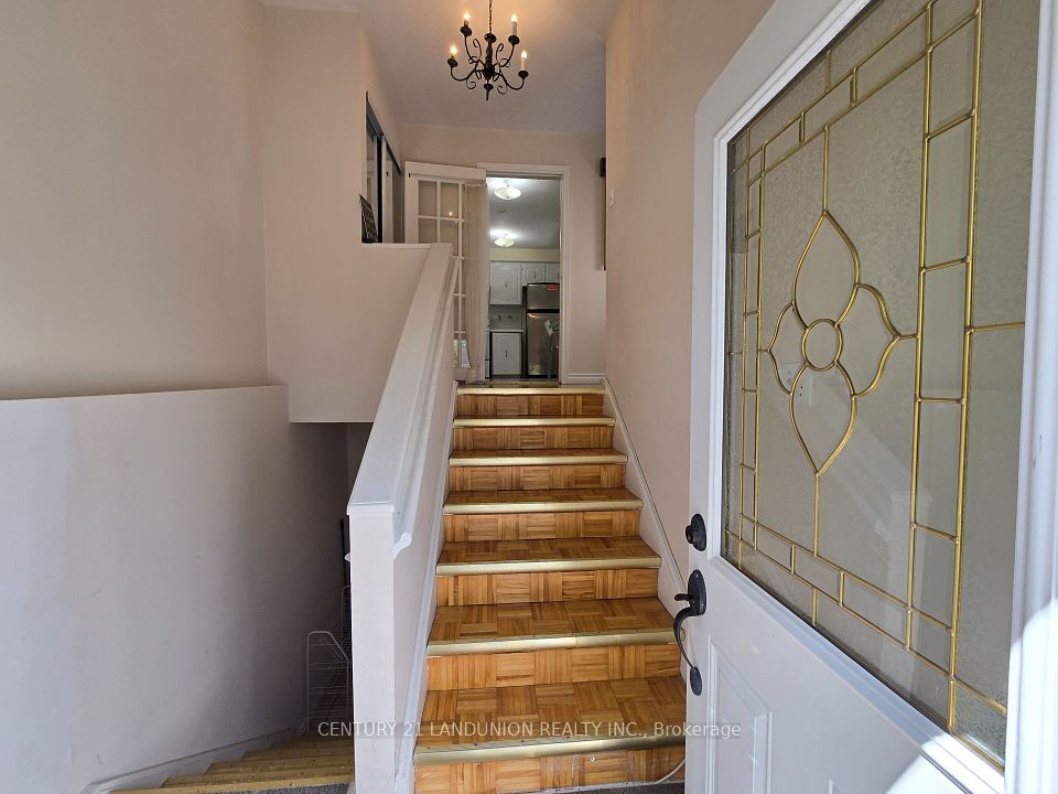 #Main floor - 56 Tuscarora Drive, Toronto, ON M2H 2K3