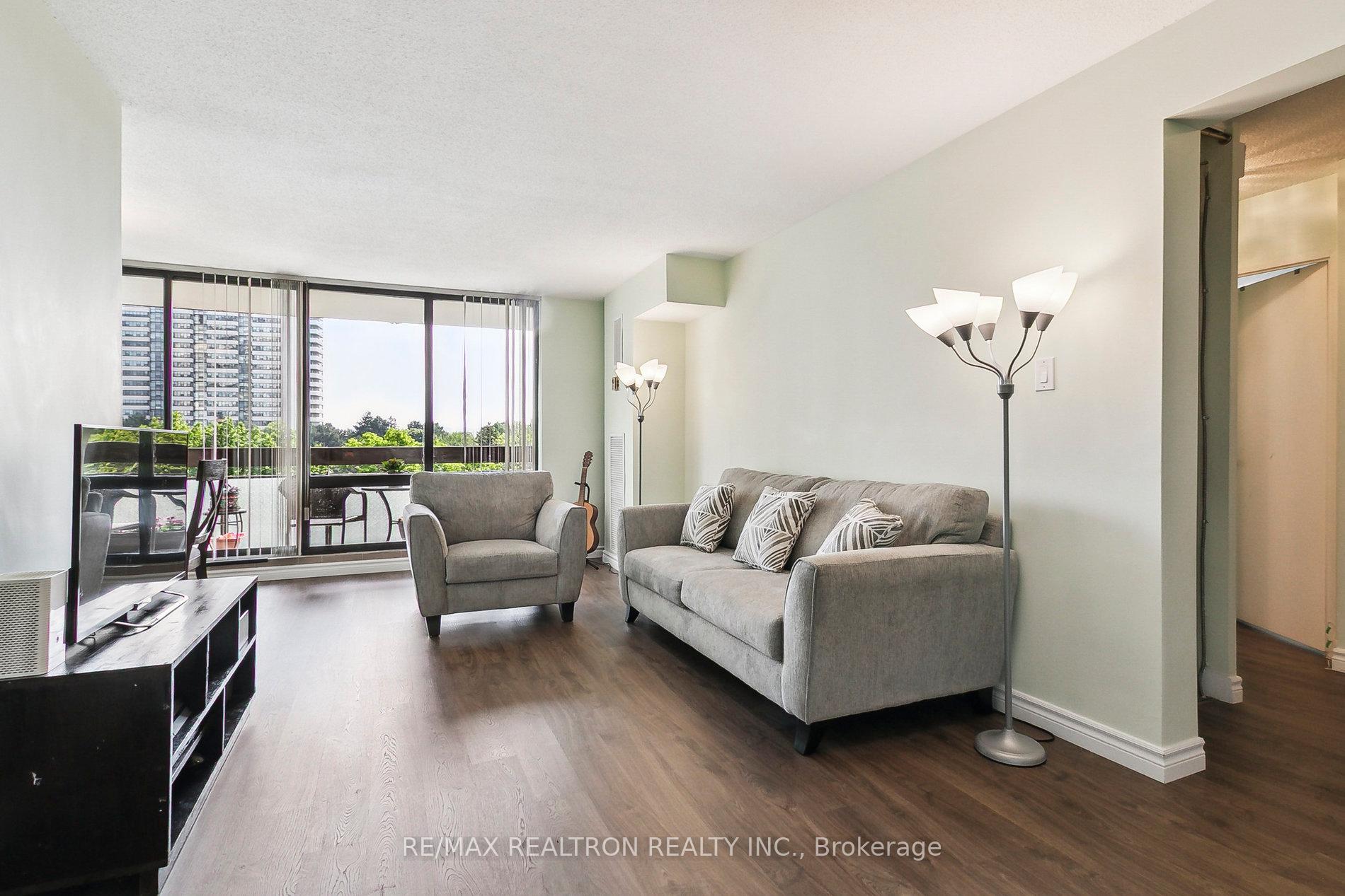 1 Bedroom Condo at 350 Seneca Hill, Toronto For sale