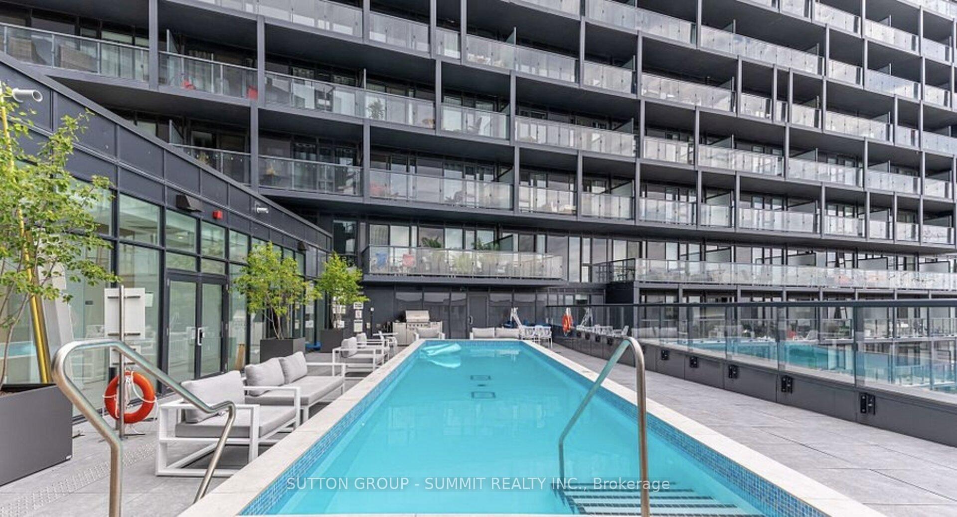 2 Bedrooms Condo at 3200 DAKOTA COMMON, Burlington For sale