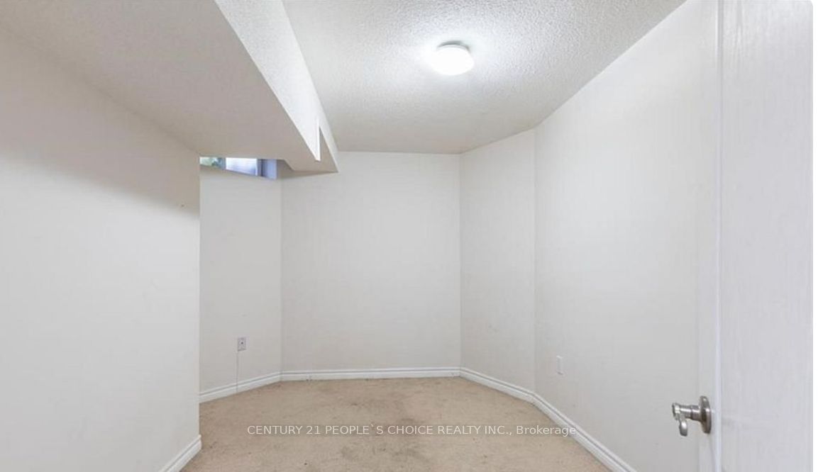 6993 Amour Terrace