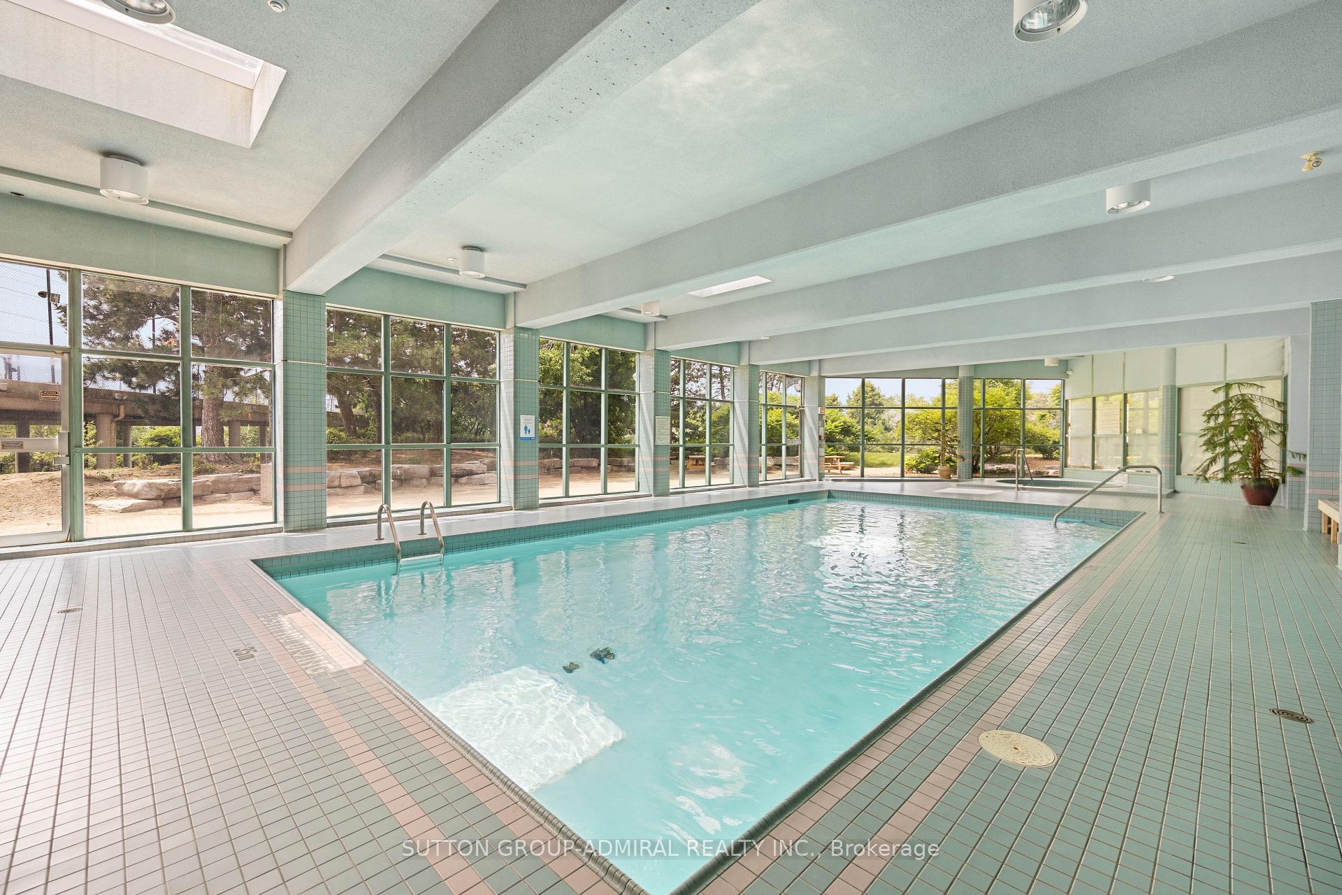3 Bedrooms Condo at 4460 Tucana, Mississauga For sale