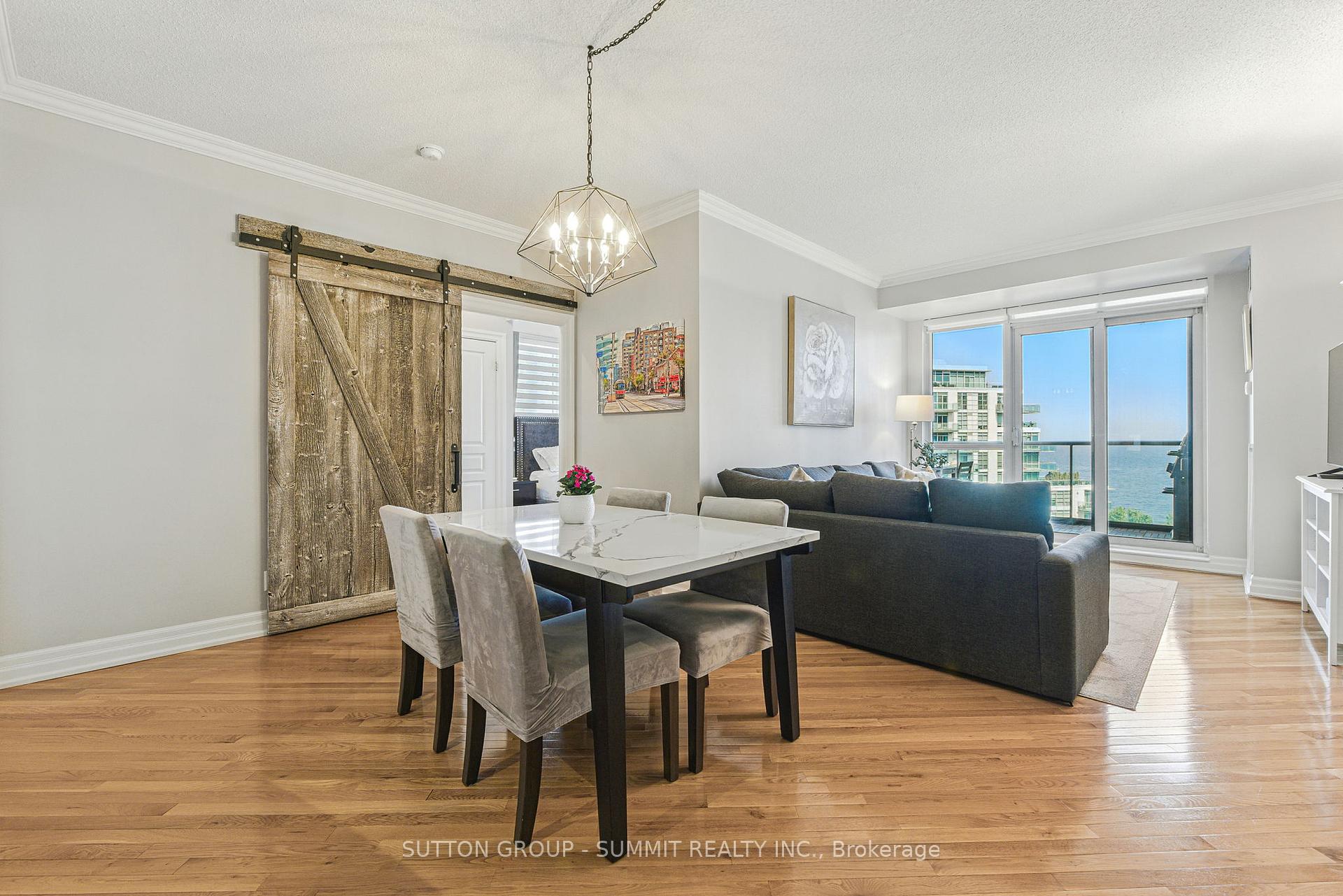 2 Bedrooms Condo at 2083 Lake Shore, Toronto For sale