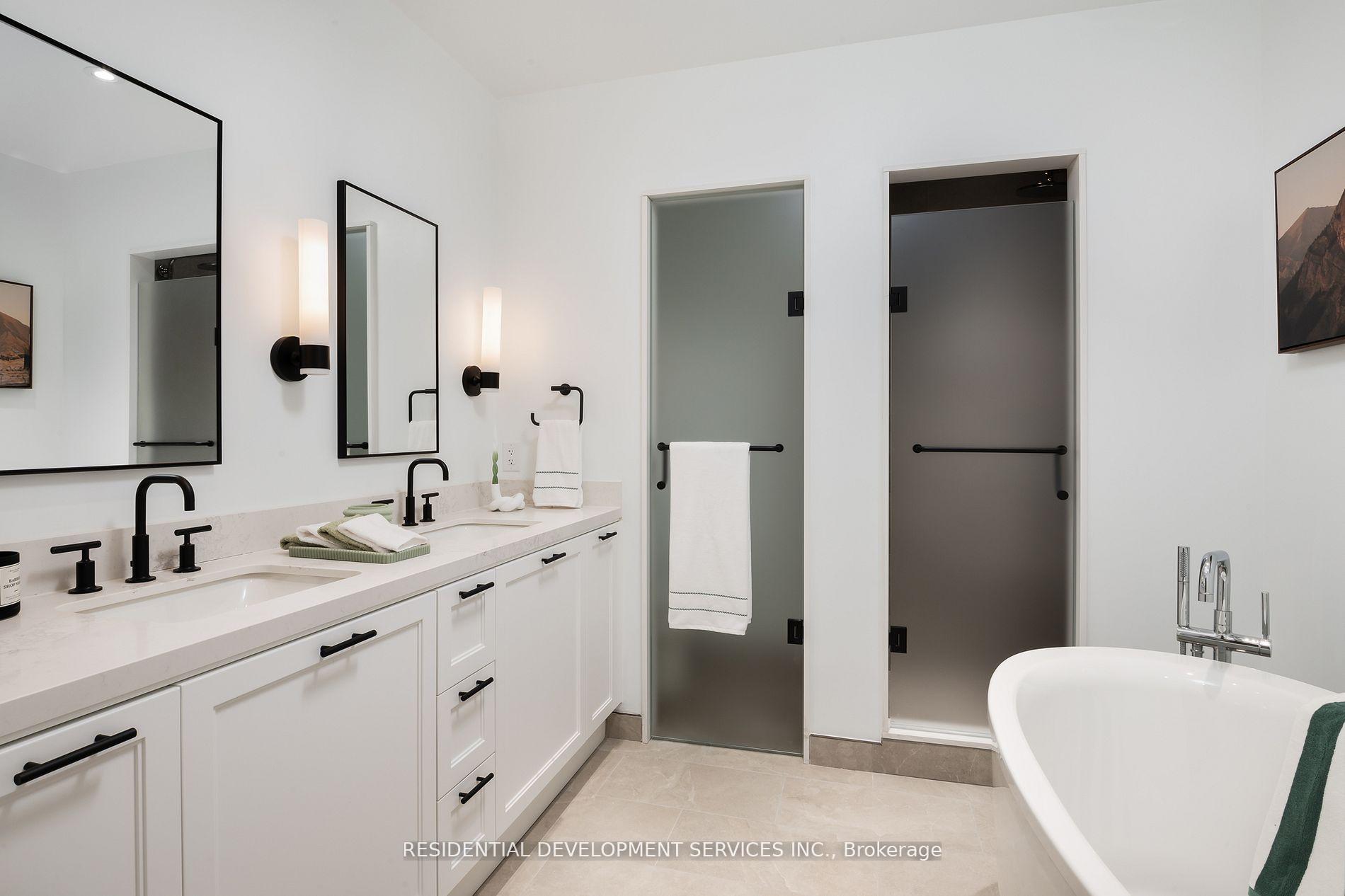 4 Bedrooms Condo at 1 Strathgowan,  Toronto For sale