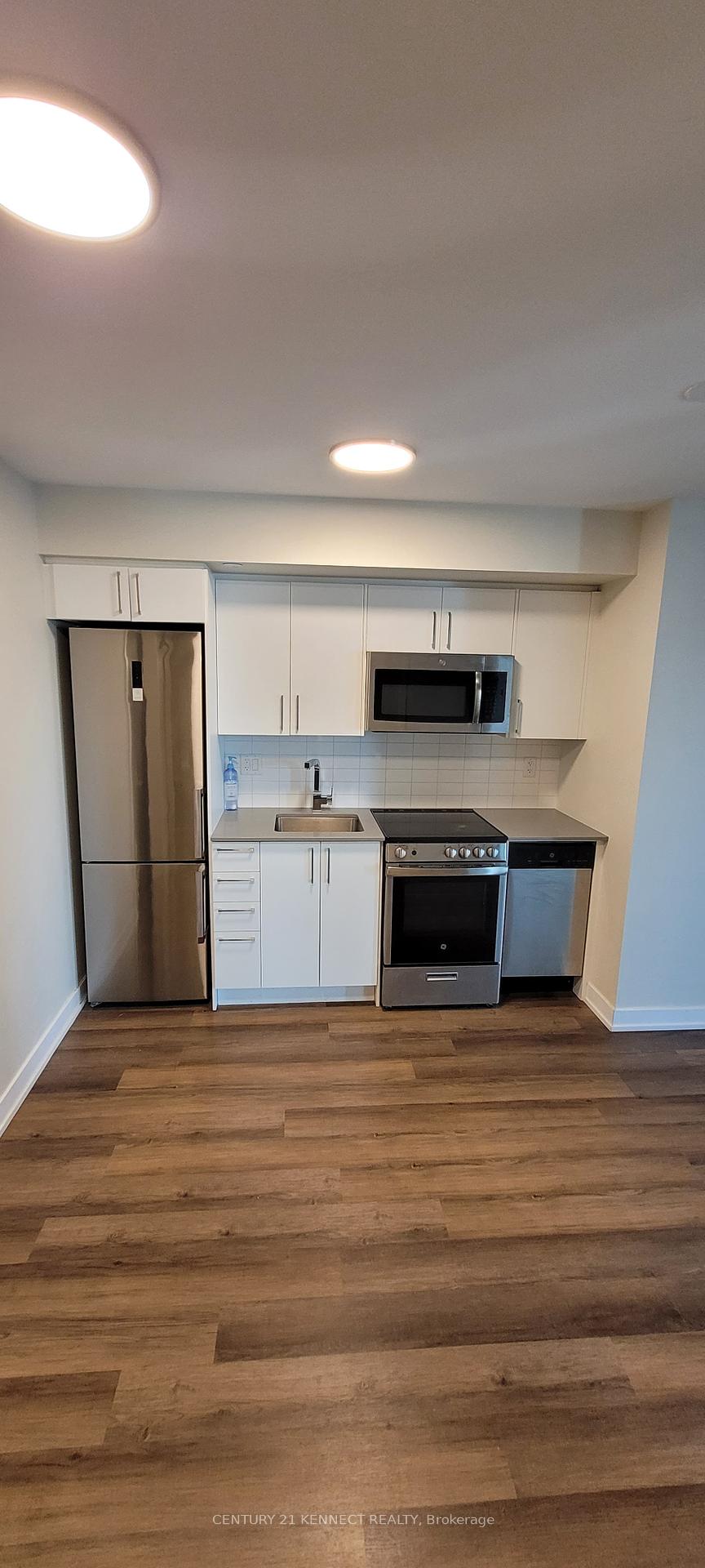 2 Bedrooms Condo at 38 Monte Kwinter,  Toronto For sale
