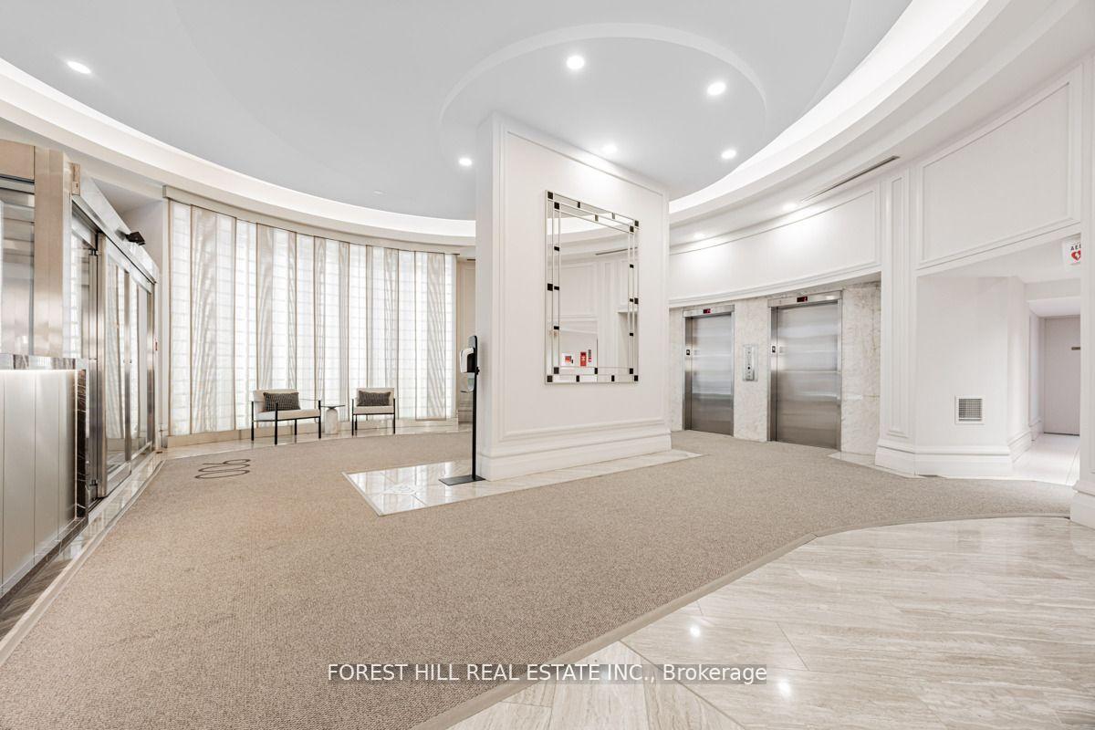 3 Bedrooms Condo at 900 Yonge, Toronto For sale