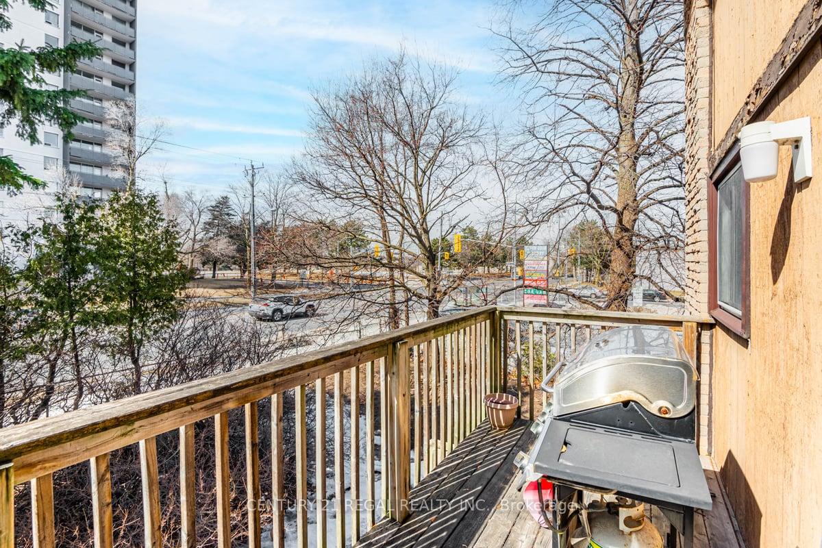 3 Bedrooms Condo at 2359 Birchmount, Toronto For sale