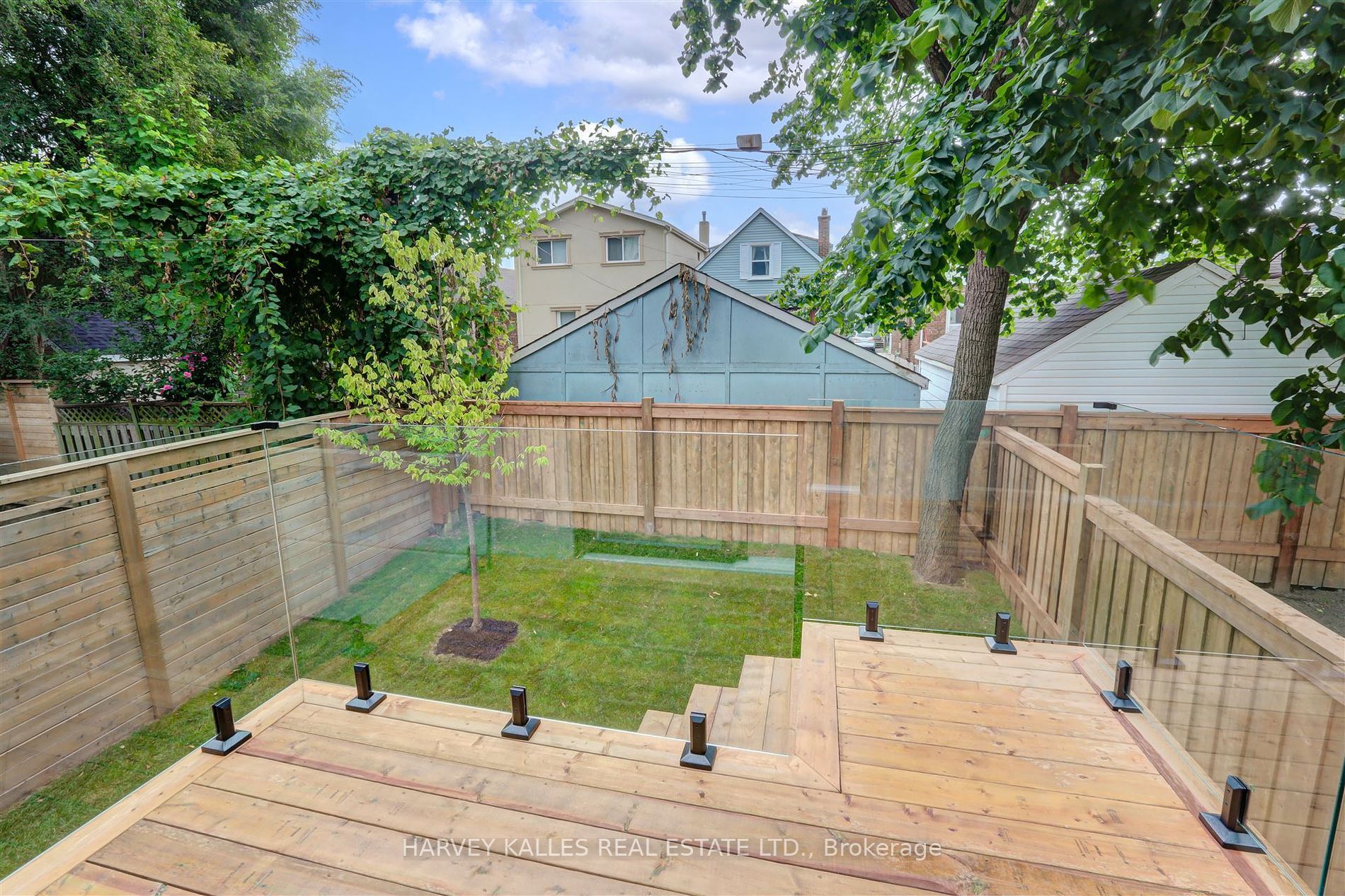 7B Bracebridge Avenue