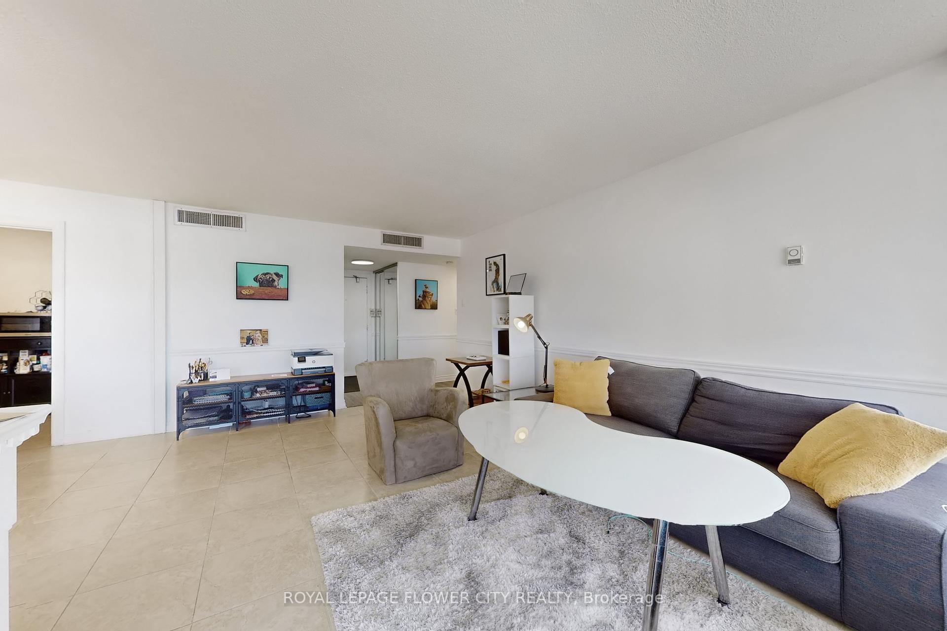 1 Bedroom Condo at 1333 Bloor, Mississauga For sale