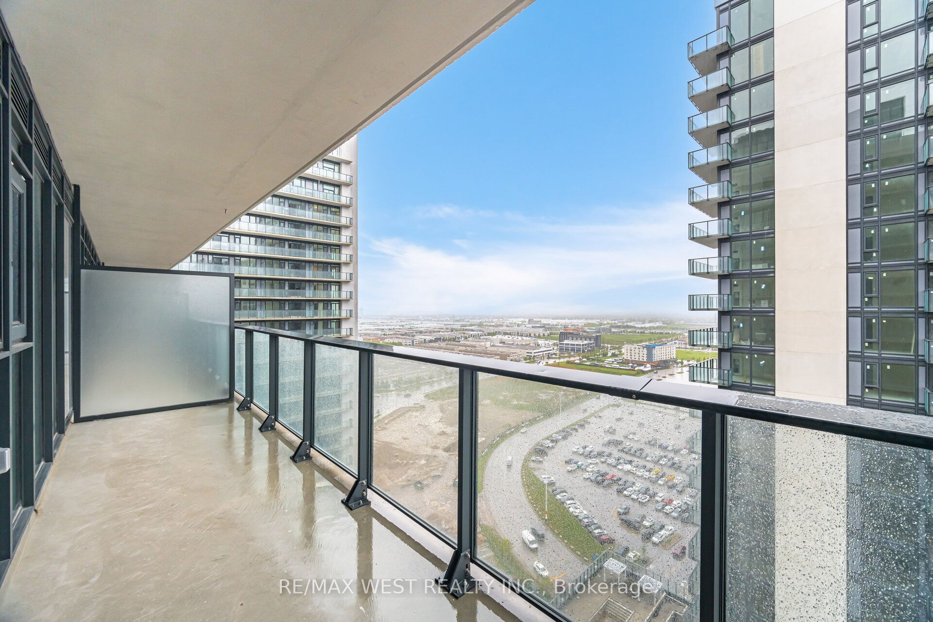 8960 Jane Street, #2201