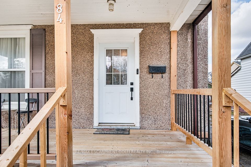 84 STATE Street, Welland, ON L3B 4K5