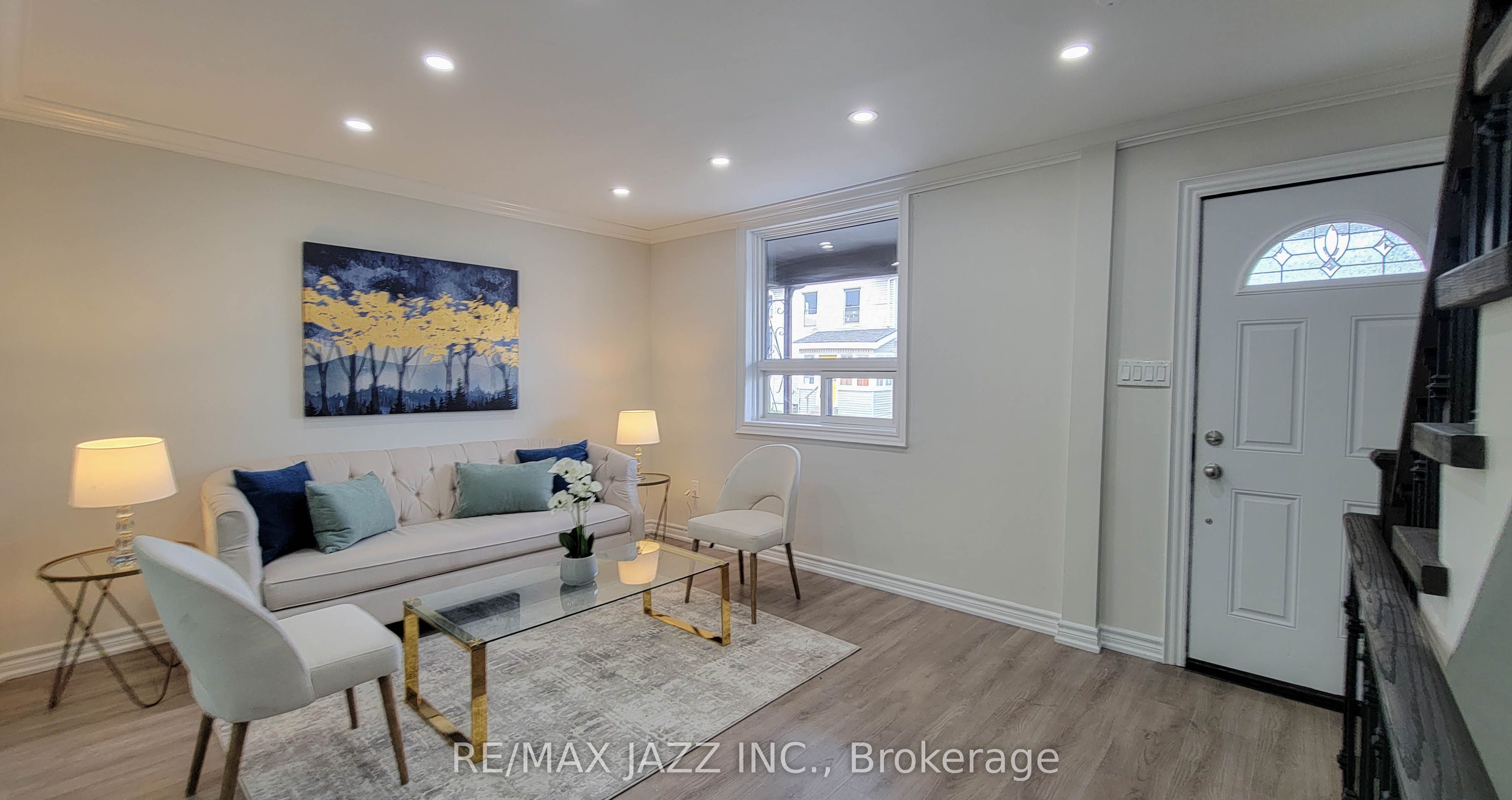7 Maple Street