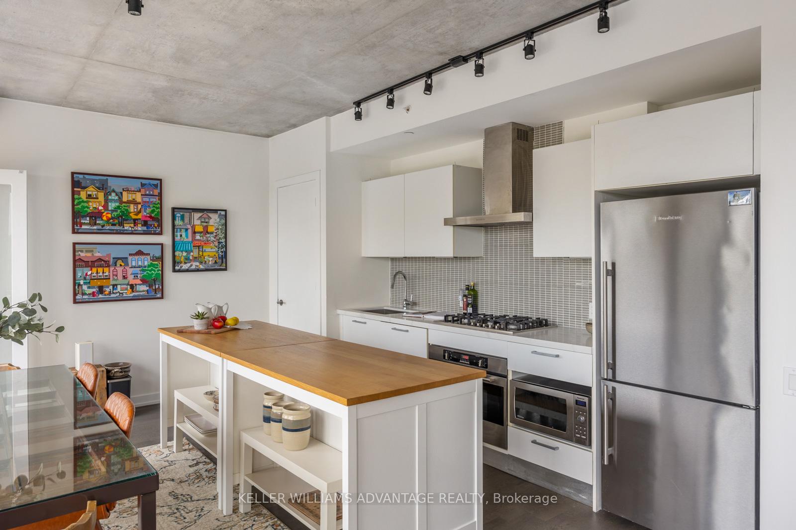 2 Bedrooms Condo at 60 Haslett, Toronto For sale