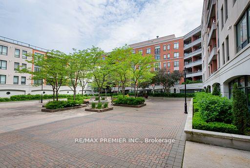 2 Bedrooms Condo at 53 Woodbridge, Vaughan For sale