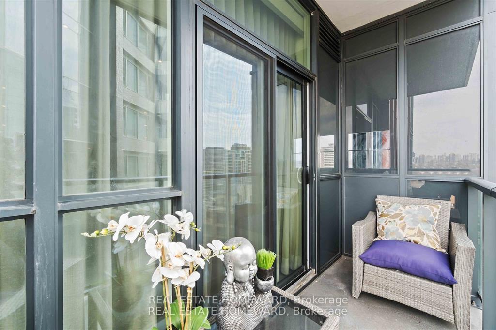 Condo at 32 Davenport, Toronto For sale