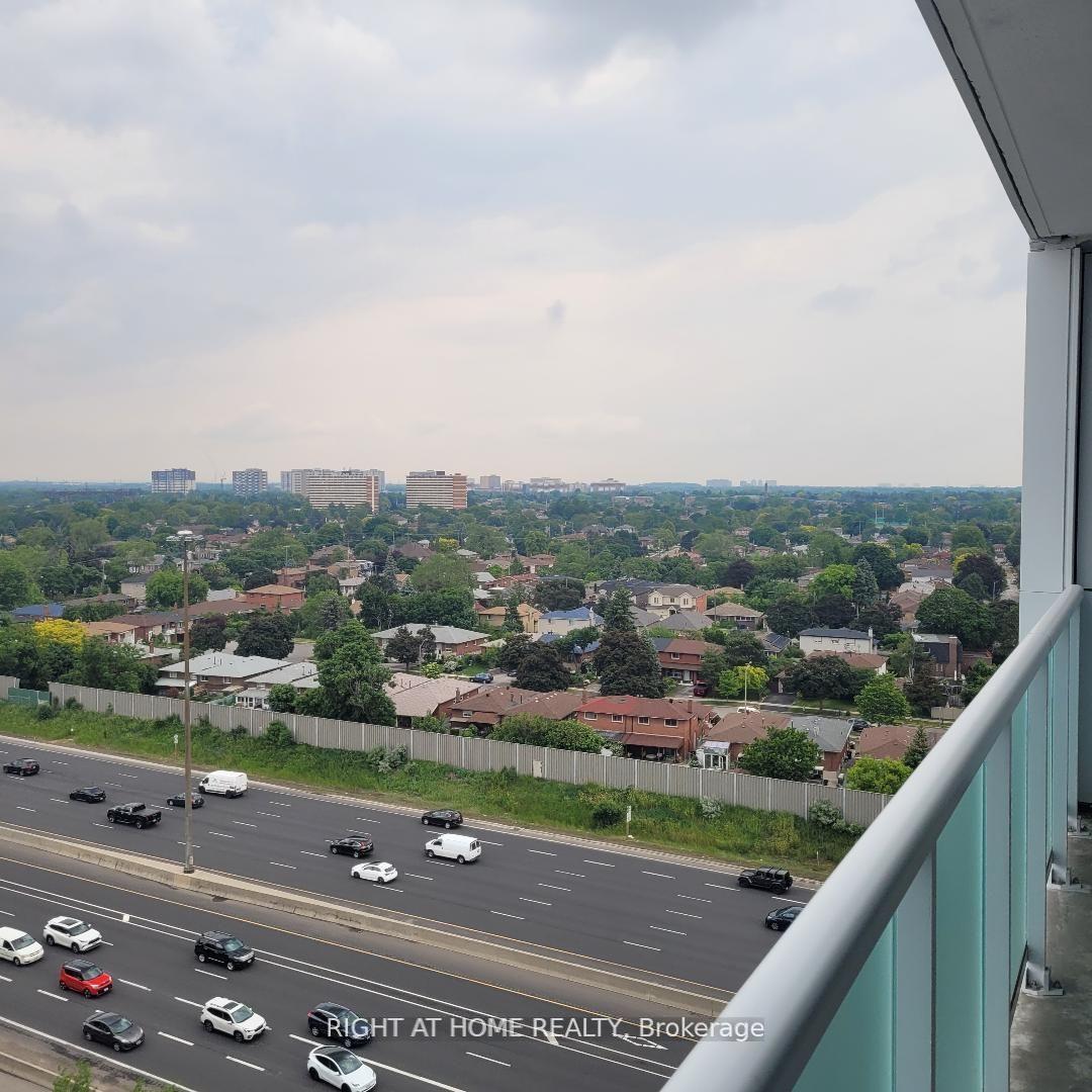 2 Bedrooms Condo at 188 Fairview mall, Toronto For sale